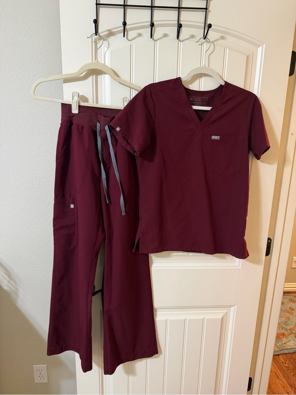 FIGS Burgundy Scrub Set XS Catarina + Isabel Wide Leg Pants